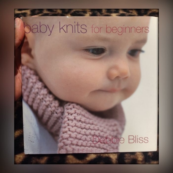 🧶 Baby Knits for Beginners Hardcover Book 🧶 - Picture 1 of 6